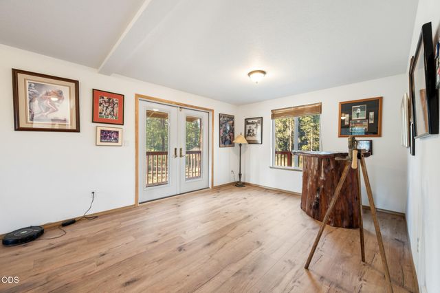 54668 Silver Fox Drive, Bend, OR 97707