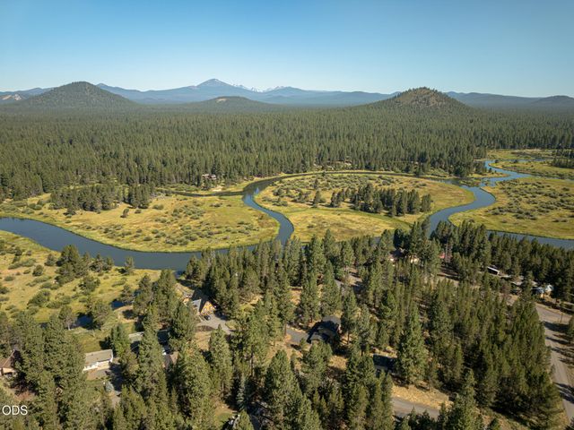 54668 Silver Fox Drive, Bend, OR 97707
