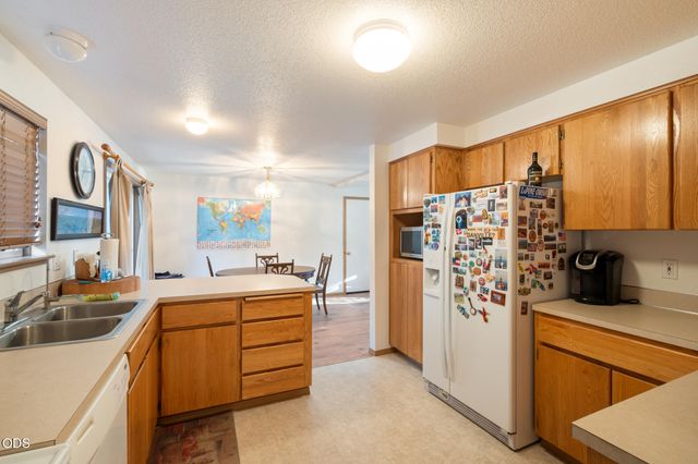 54668 Silver Fox Drive, Bend, OR 97707