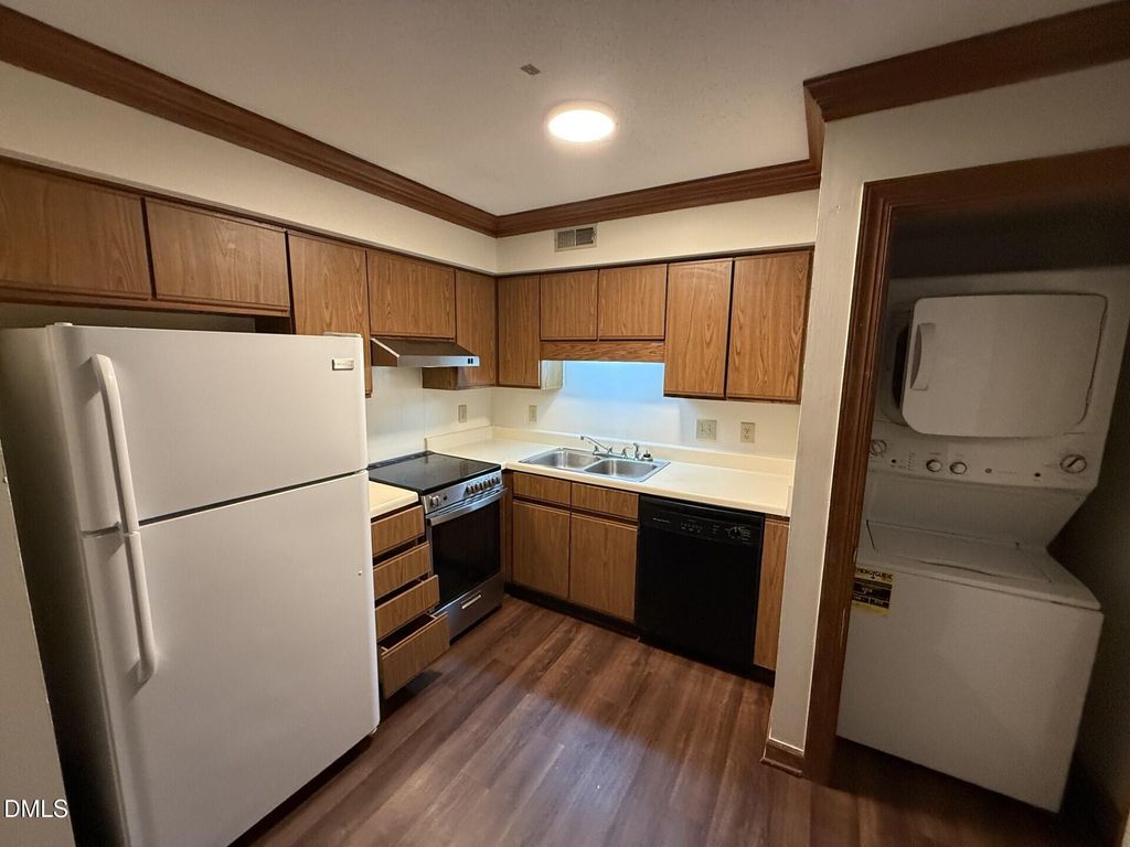 3517 Ivy Commons Drive 301, Raleigh, NC 27606