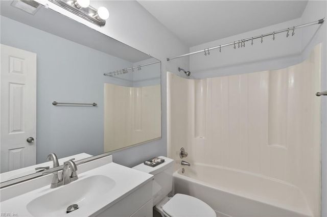 1802 Chantilly CT, Virginia Beach, VA 23451