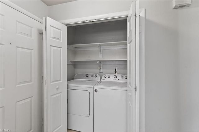1802 Chantilly CT, Virginia Beach, VA 23451