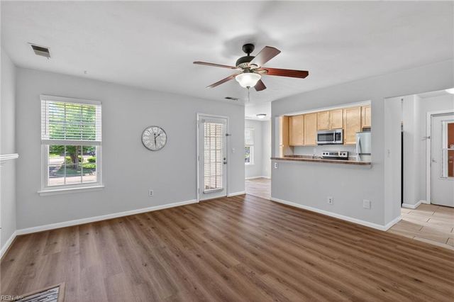 1802 Chantilly CT, Virginia Beach, VA 23451