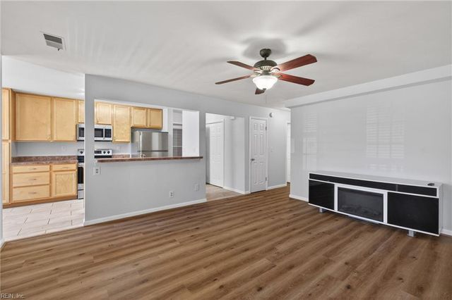 1802 Chantilly CT, Virginia Beach, VA 23451