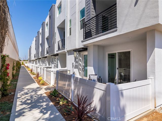 121 E 223rd Street 5, Carson, CA 90745