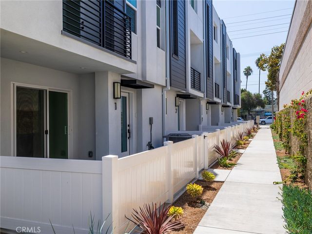 121 E 223rd Street 5, Carson, CA 90745