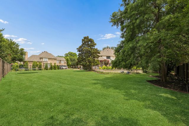 902 Aaron Way, Southlake, TX 76092