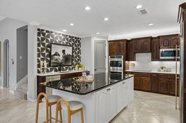 902 Aaron Way, Southlake, TX 76092