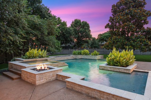 902 Aaron Way, Southlake, TX 76092