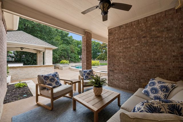 902 Aaron Way, Southlake, TX 76092