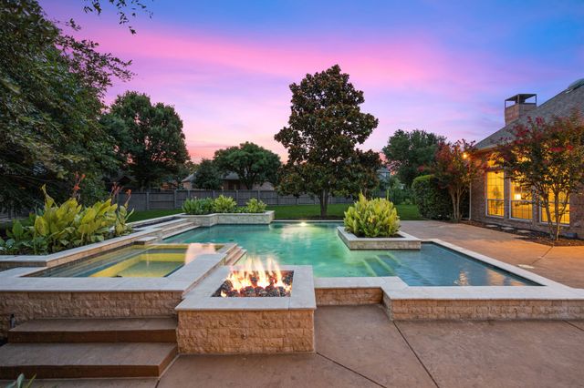 902 Aaron Way, Southlake, TX 76092
