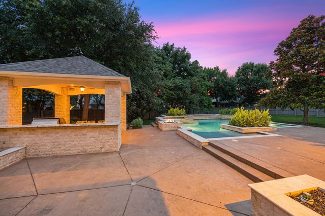 902 Aaron Way, Southlake, TX 76092