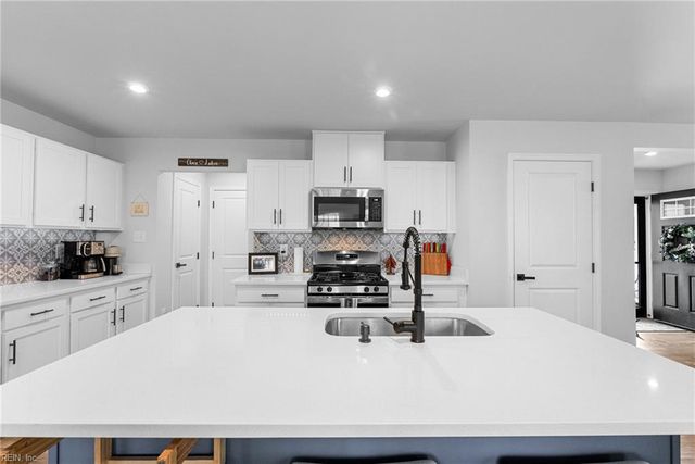 126 Sourgum LN, Williamsburg, VA 23185
