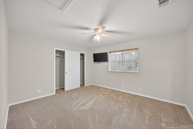 9522 Tascate Drive, Helotes, TX 78023