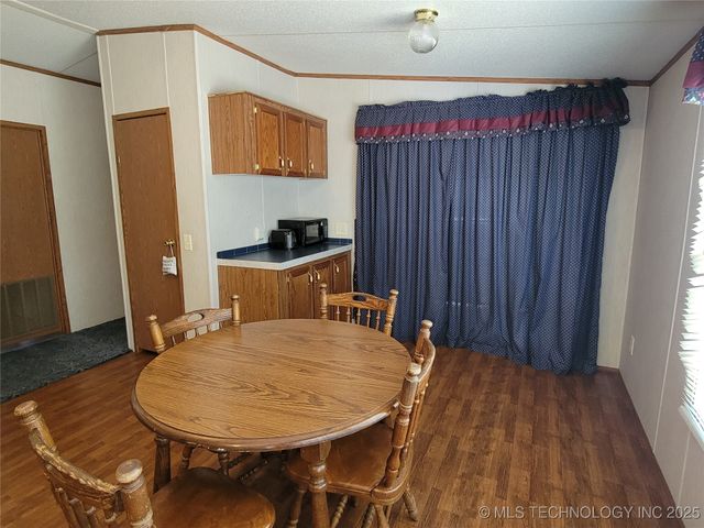 102 James Thomas, Eufaula, OK 74432