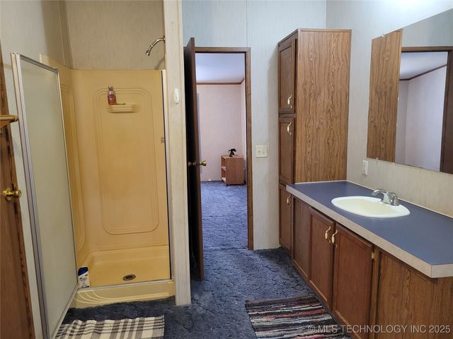 102 James Thomas, Eufaula, OK 74432