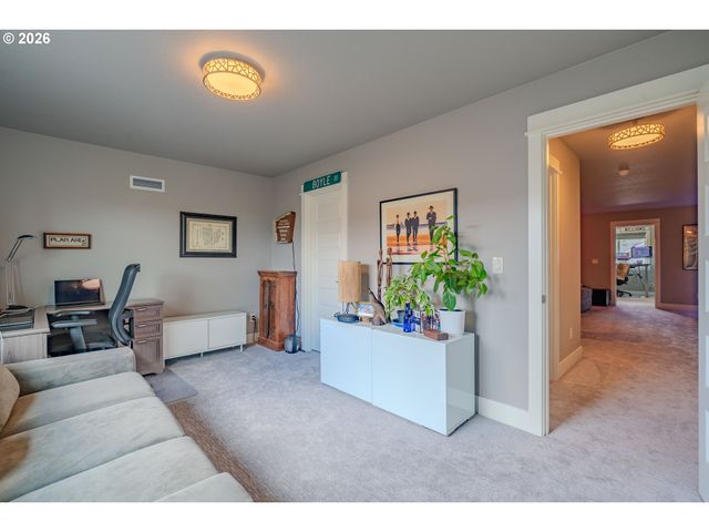 4605 S 19TH St, Ridgefield, WA 98642