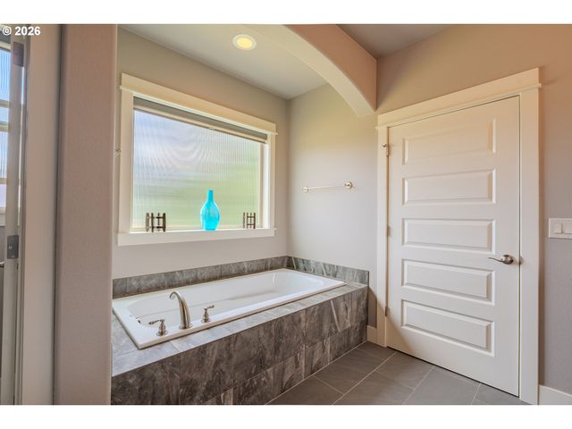 4605 S 19TH St, Ridgefield, WA 98642