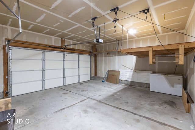 5412 S 3925 W, Roy, UT 84067