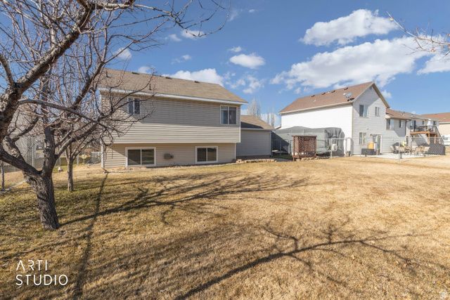 5412 S 3925 W, Roy, UT 84067