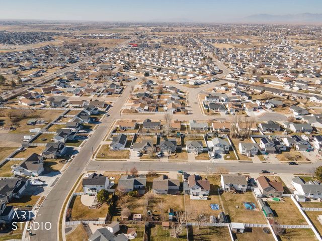 5412 S 3925 W, Roy, UT 84067