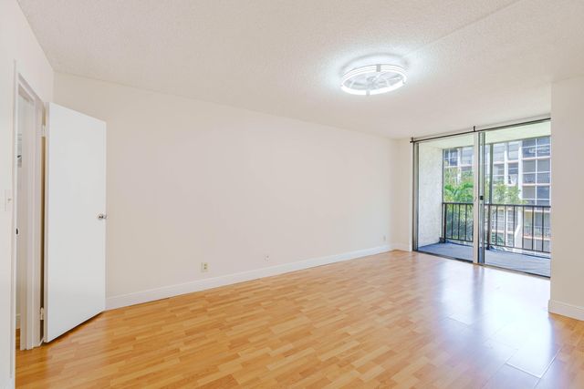 801 THREE ISLANDS Boulevard 303, Hallandale Beach, FL 33009
