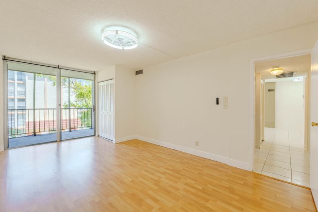 801 THREE ISLANDS Boulevard 303, Hallandale Beach, FL 33009