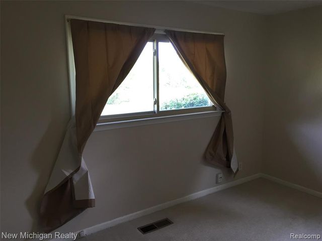 2663 Colonial Way, Bloomfield Hills, MI 48304