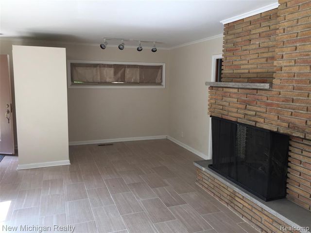 2663 Colonial Way, Bloomfield Hills, MI 48304