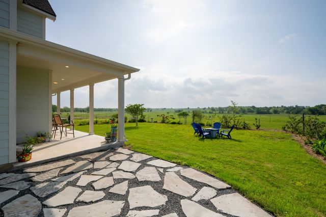 1662 County Road 465, Coupland, TX 78615