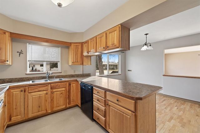 2521 Custer Avenue, Billings, MT 59102