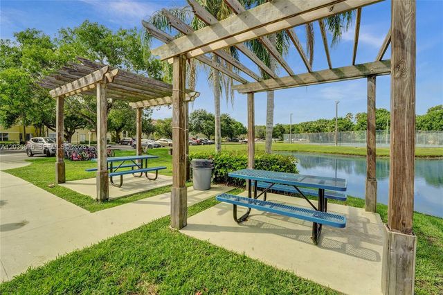 663 Vista Isles Drive 1711, Sunrise, FL 33325