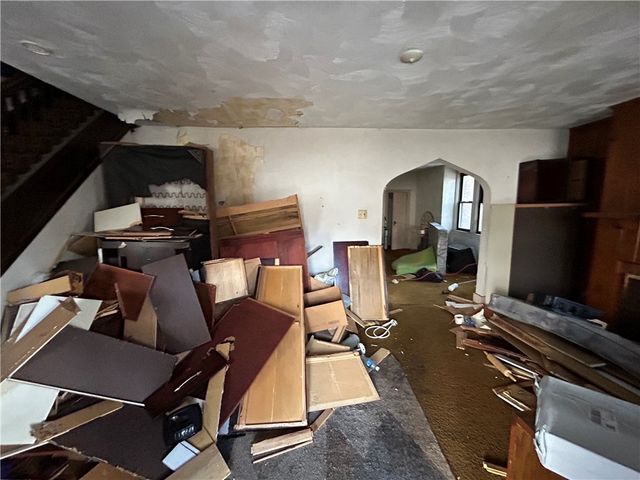 35 Verona Rd, Penn Hills, PA 15235