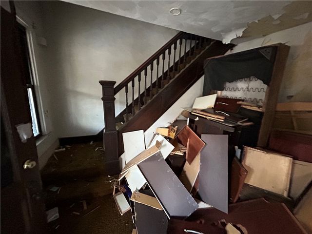 35 Verona Rd, Penn Hills, PA 15235