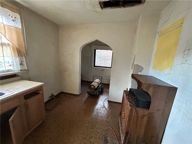 35 Verona Rd, Penn Hills, PA 15235