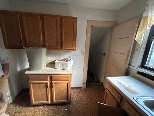 35 Verona Rd, Penn Hills, PA 15235