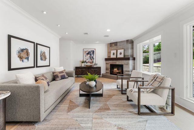 3415 Shinoak DR, Austin, TX 78731