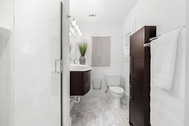 3415 Shinoak DR, Austin, TX 78731