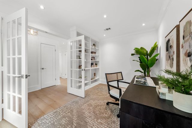 3415 Shinoak DR, Austin, TX 78731