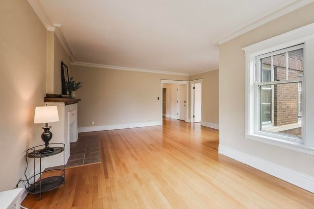426 Washington Boulevard 3W, Oak Park, IL 60302