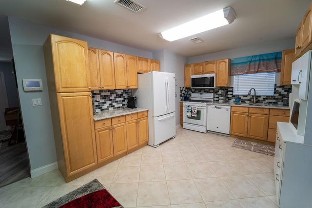 4386 Bamboo Drive, Palm Beach Gardens, FL 33410