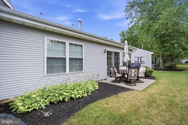 657 E CHANCERY LN, Absecon, NJ 08205