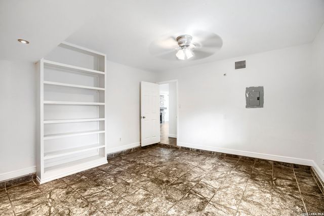 7627 Branston, San Antonio, TX 78250