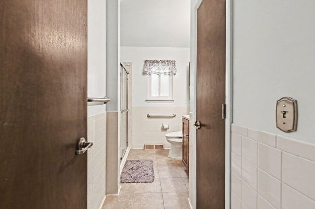 234 Trinity Circle, Lansing City, MI 48911