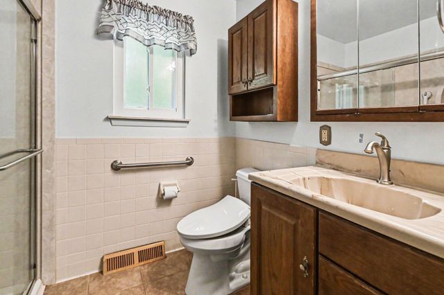 234 Trinity Circle, Lansing City, MI 48911