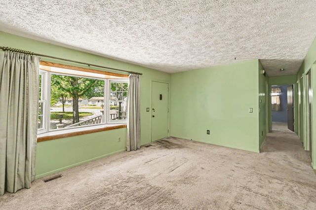 234 Trinity Circle, Lansing City, MI 48911