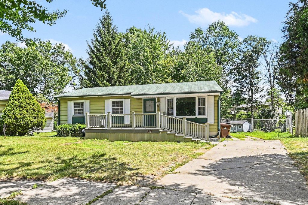 234 Trinity Circle, Lansing City, MI 48911