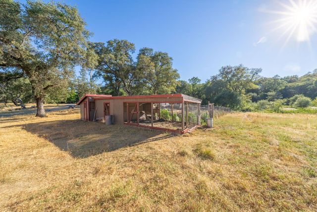 14514 Bald Mountain Rd, Penn Valley, CA 95946