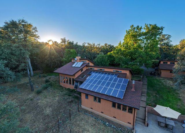 14514 Bald Mountain Rd, Penn Valley, CA 95946