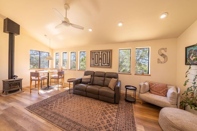 14514 Bald Mountain Rd, Penn Valley, CA 95946
